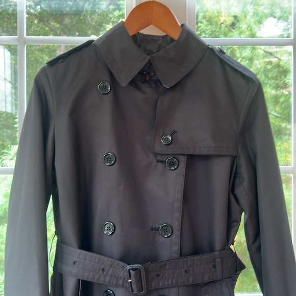 Burberry Coat - Picture 3 of 16